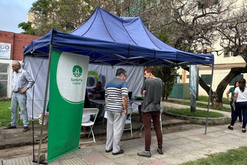 Oficina móvil: la Municipalidad y la Defensoría del Pueblo atienden en conjunto en barrios de la ciudad
