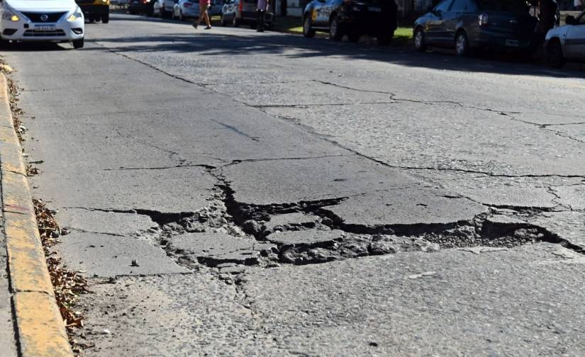 Para beneficiar a 20 barrios, la Municipalidad pone en marcha la segunda etapa del Plan Integral de Bacheo