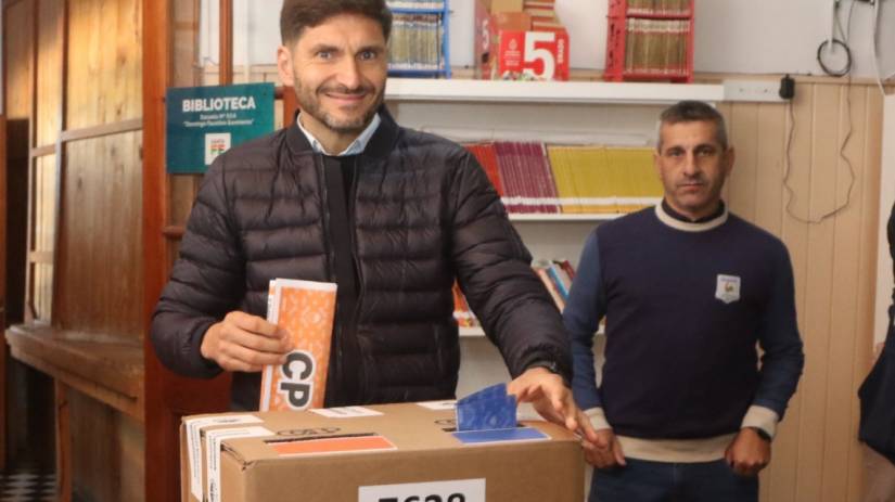 Pullaro: “Es una eleccion muy importante porque representa abrir la puerta al futuro de Santa Fe”